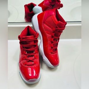 SOLD😃 Authentic NIIKE JORDAN Women’s Mid Top Red PATENT SNEAKERS SZ. 8.5